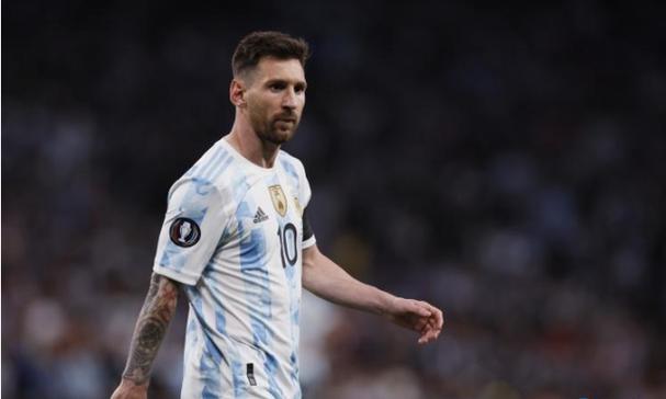 牛栏山厂长年薪246万，比董事长高3倍！59岁老将如何应对业绩三连跌？